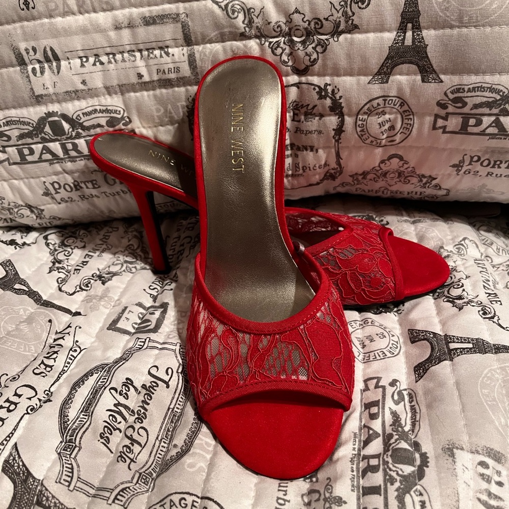 New Nine West red lace heeled slides sandal women's size 9.5M